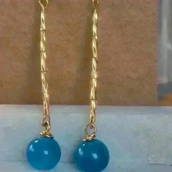 Goldplatedhook with glass  beads earri gs - Picture 3 of 4